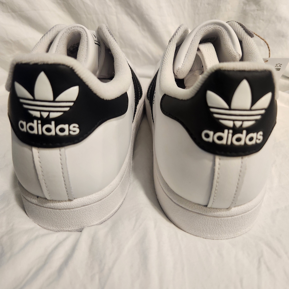 adidas Superstar II Sneakers in White with Black Stripes - Picture 5 of 13